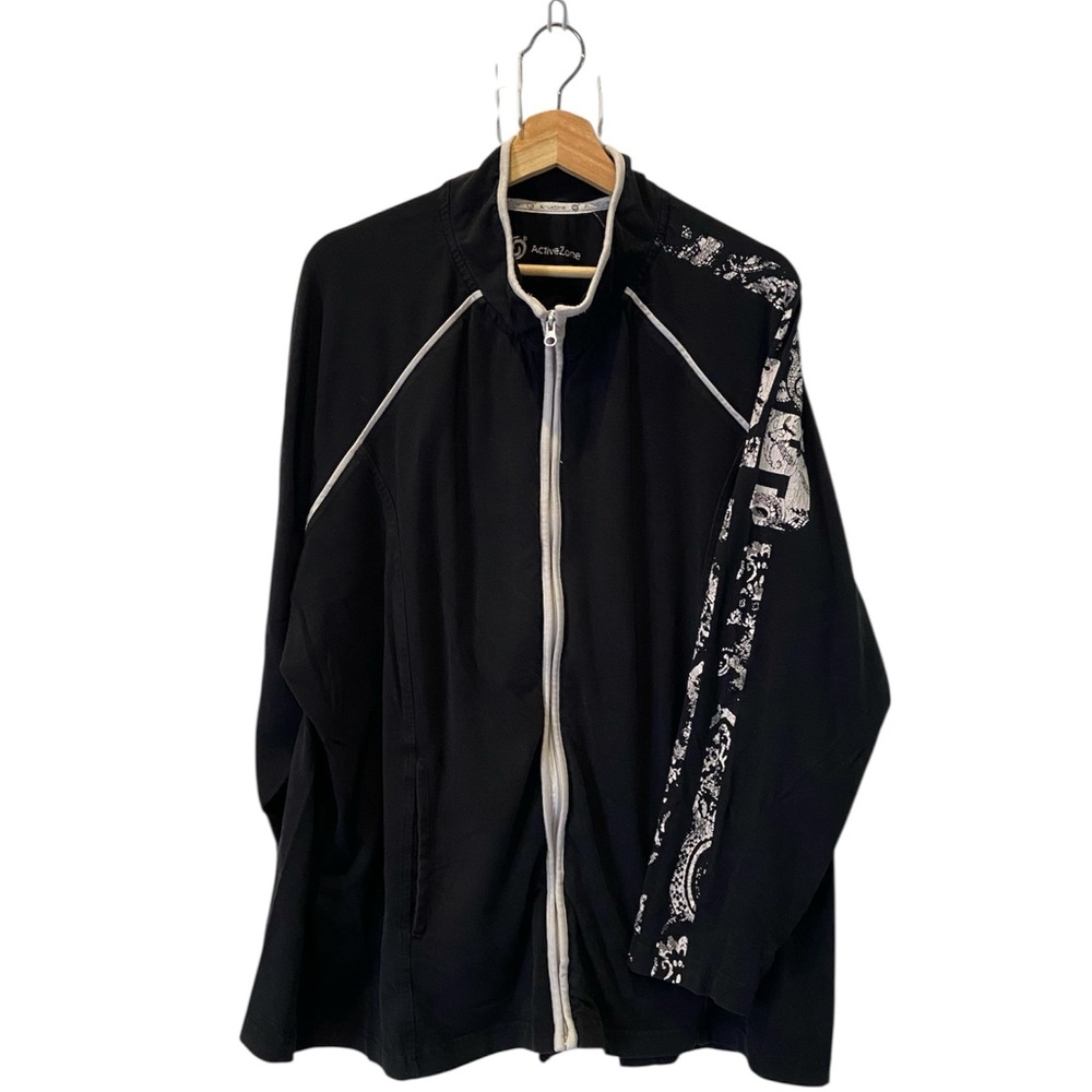 Penningtons Black and White Garment